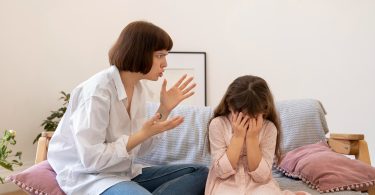 7 Signs You Are Dealing with Narcissistic Abuse