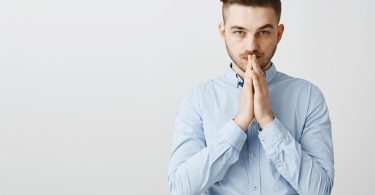 5 Weird Behaviors of a Narcissist